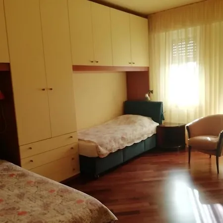 Apartment Lovelywillyhome Desenzano del Garda